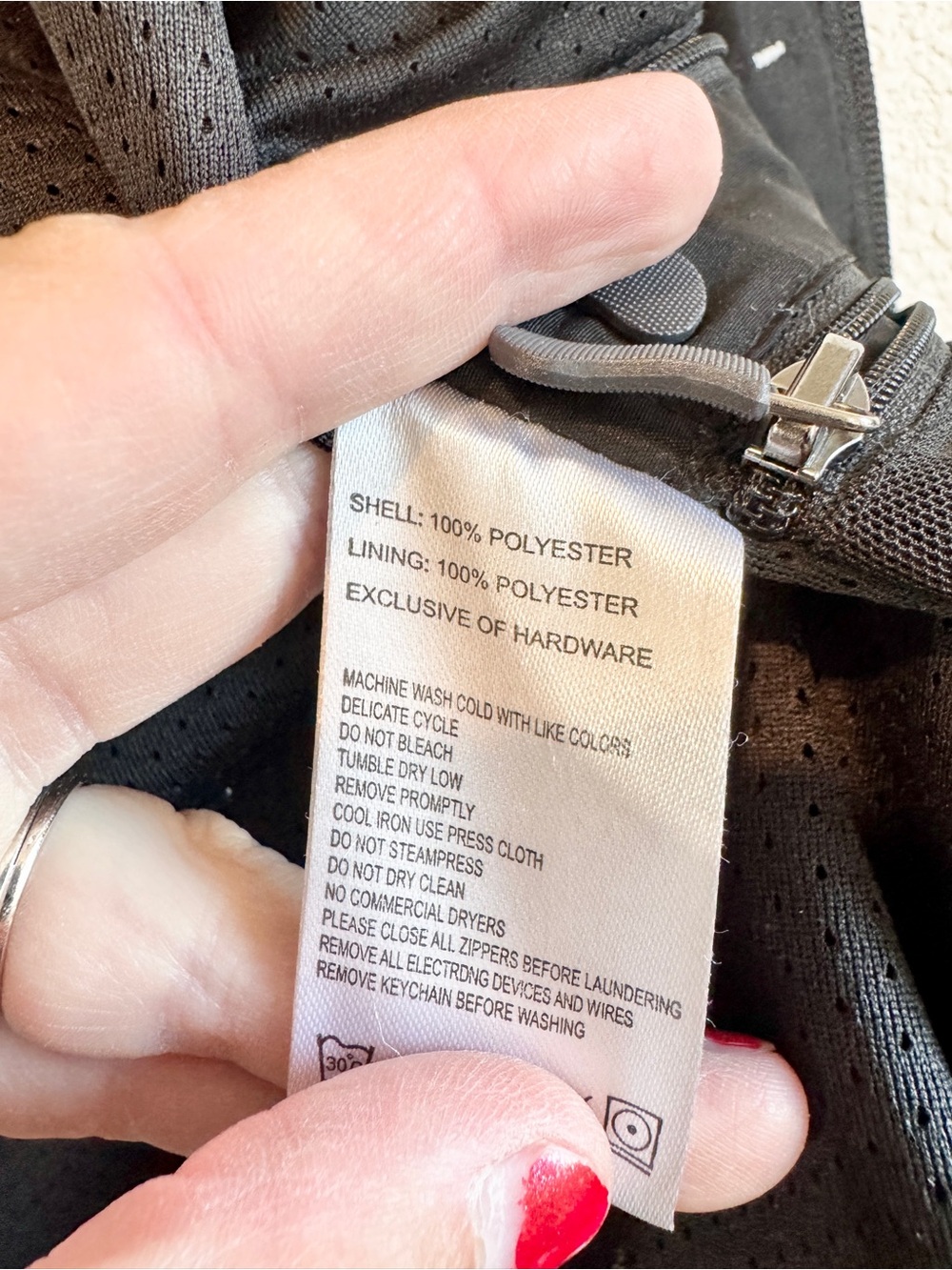 SCOTTeVEST Womens L Black Travel Utility Vest Techwear Pockets Lightweight K37 - Picture 8 of 10